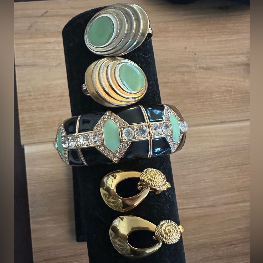 Art Deco Bracelet w/ Vtg Clip On Earrings